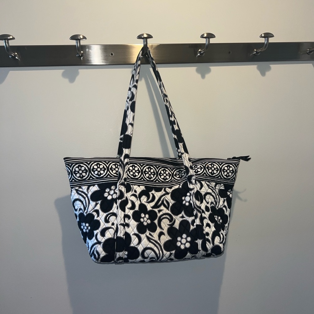 Vera Bradley Miller Tote Bag in Day and Night RETIRED pre-owned